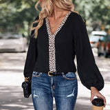 Blusa de mujer – Corte holgado – Cuello en pico – Mangas abullonadas – Detalle de estampado de leopardo