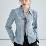 Chaqueta camisera de mujer – Corte entallado – Cordones delanteros – Mangas largas estructuradas