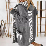 Cárdigan de mujer – Punto de lana – Corte oversize – Capucha – Detalles de letras en jacquard