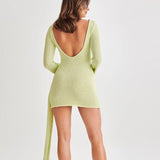 Minivestido de mujer – Corte ajustado – Tejido texturizado – Mangas largas – Fruncido ajustable