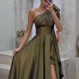 Vestido de noche para mujer – Lujo fluido – Hombros asimétricos – Falda con abertura voluminosa
