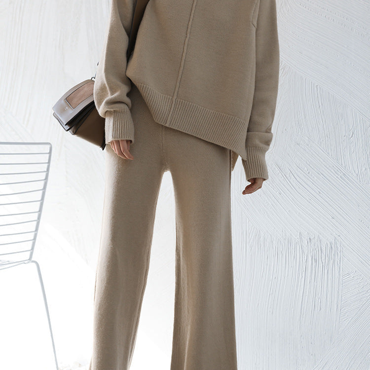 Conjunto informal para mujer: suéter de lana extragrande y pantalones anchos y sueltos.