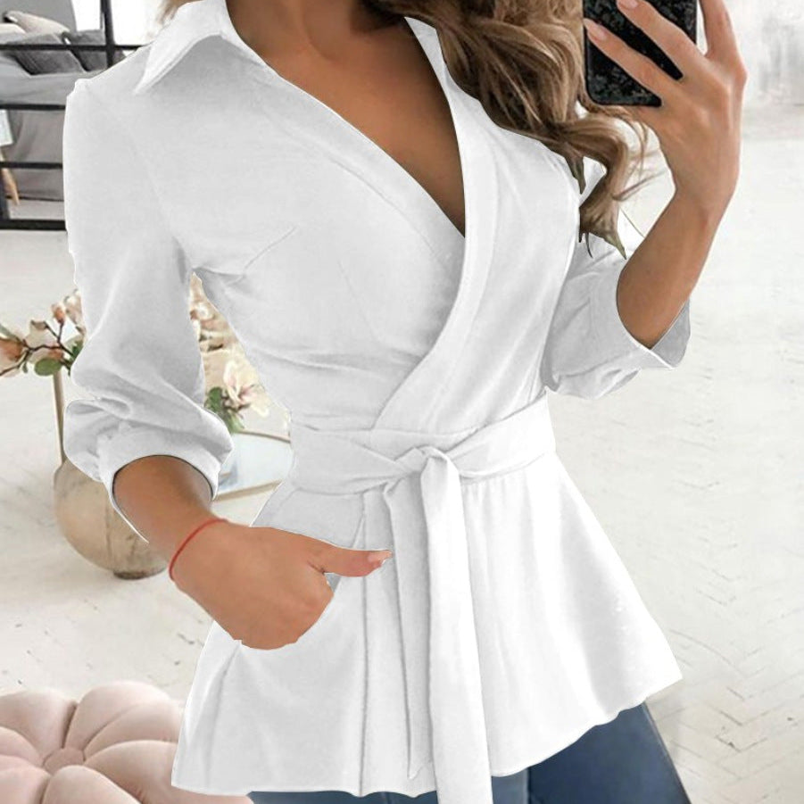 Blusa de mujer – Corte entallado – Mangas largas – Cuello camisero – Cinturón ajustable