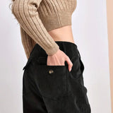 Pantalones de mujer – Corte recto, cintura alta – Pana – Largo hasta el tobillo