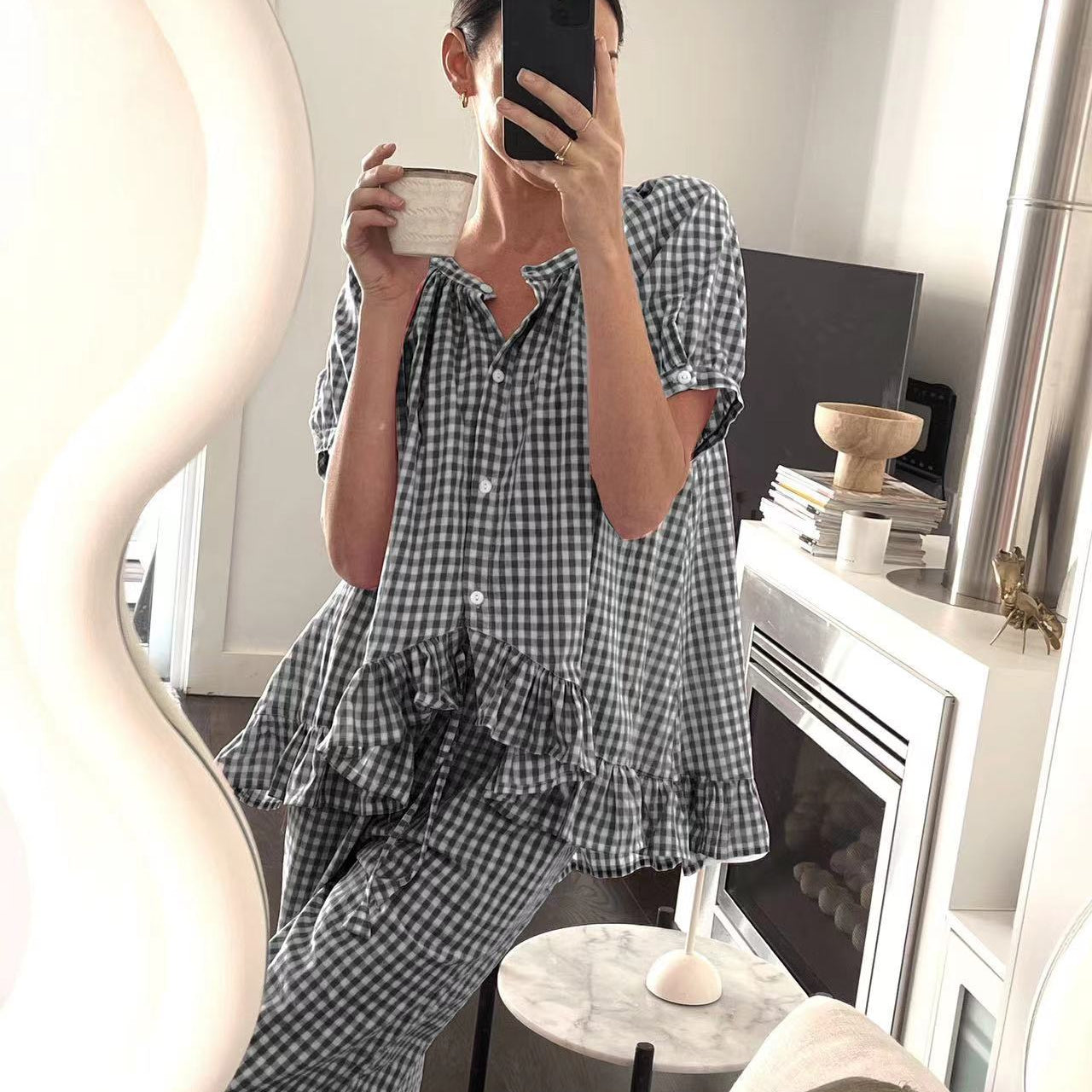Conjunto de camisa y pantalón para mujer – Corte holgado – Tejido ligero – Detalles de volantes