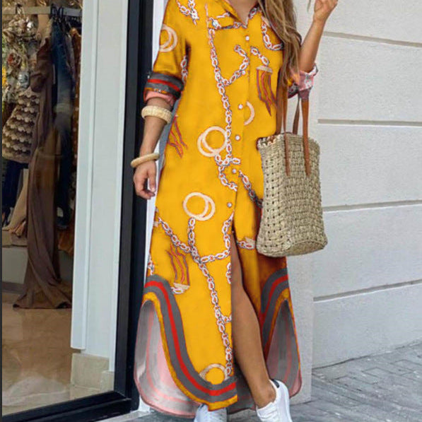 Vestido largo estampado de mujer con cuello abotonado y mangas largas.