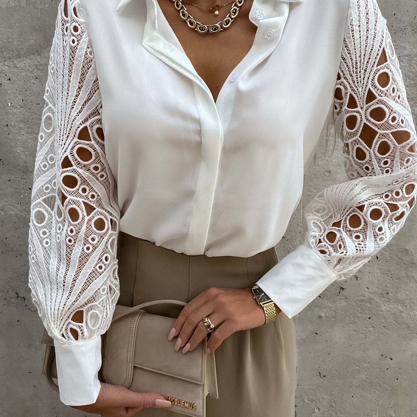 Blusa de mujer – Mangas largas de encaje – Corte estructurado – Cierre con botones