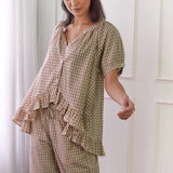 Conjunto de camisa y pantalón para mujer – Corte holgado – Tejido ligero – Detalles de volantes