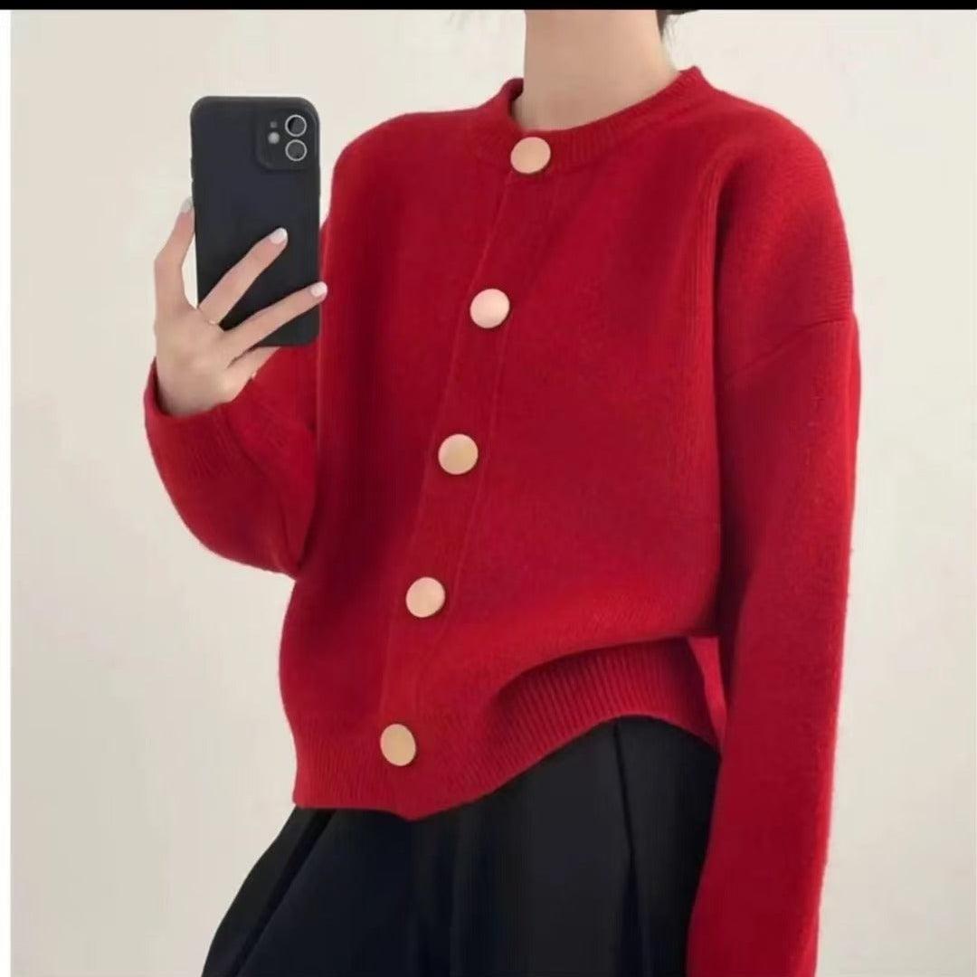 Cárdigan cómodo con botones para mujer: elegante y versátil.