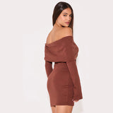 Vestido mini de mujer – Hombros descubiertos – Corte ajustado – Punto acanalado – Mangas largas