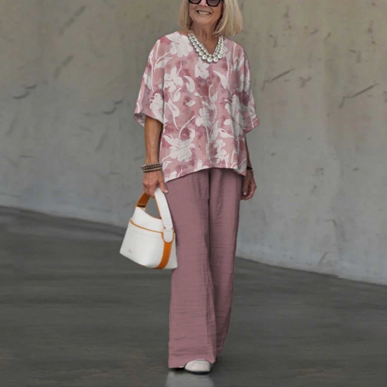 Conjunto casual para mujer: Camisa holgada de lunares y pantalón de algodón ancho y fluido.