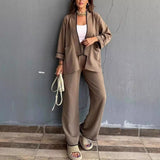 Traje de pantalón para mujer – Pernera ancha – Blazer largo abierto – Tejido ligero y suave