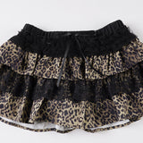 Falda corta con estampado de leopardo y lazo de encaje con volantes