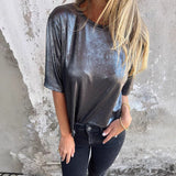 Blusa de mujer – Corte fluido – Tejido ligero y brillante – Mangas cortas – Estilo drapeado