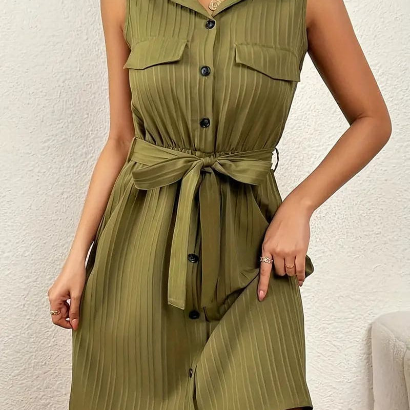 Chera - Hermoso vestido con acentuación en la cintura.