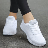 Zapatillas deportivas para mujer – Malla transpirable – Sujeción óptima – Cierre con cordones antideslizante