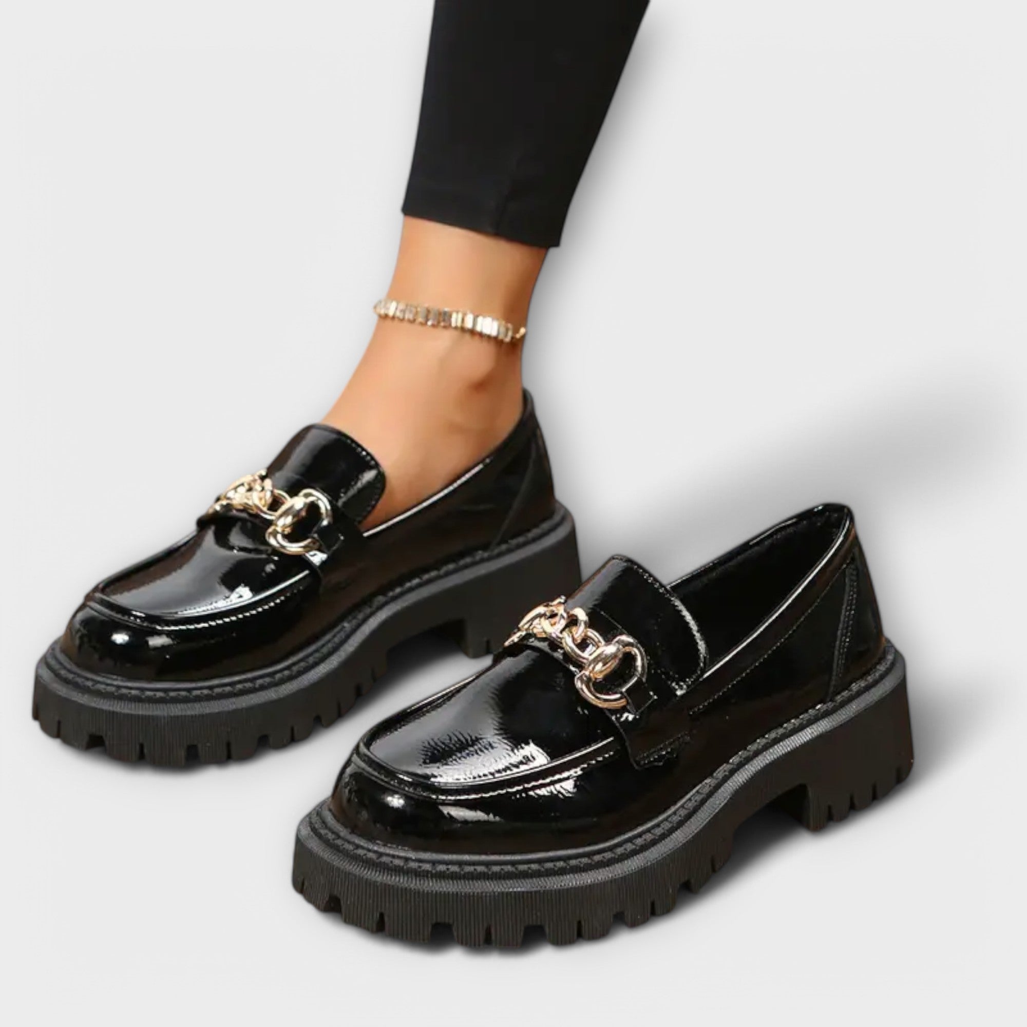Loafers de plataforma para mujer con hebilla a la moda