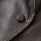 Chaqueta atrevida, sofisticada y elegante para mujer.
