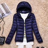 Chaqueta de plumón para mujer – Corte ajustado – Capucha – Acolchado ligero e impermeable