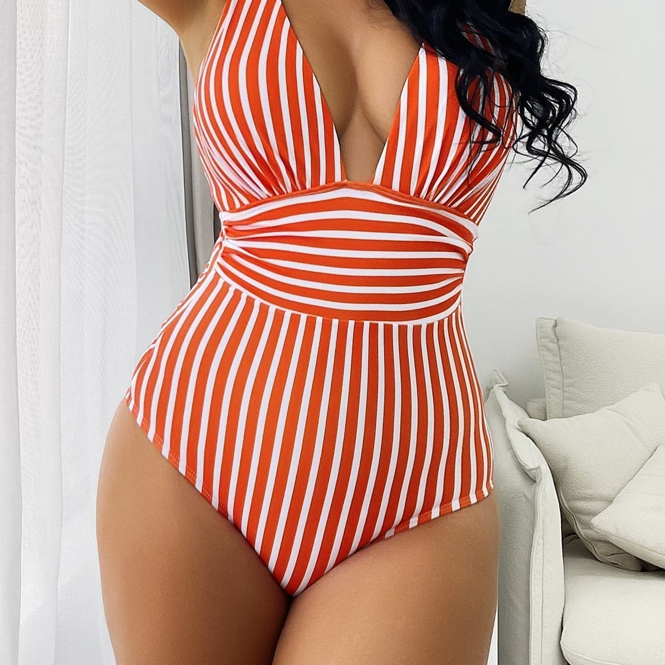 Traje de baño de una pieza para mujer – Escote pronunciado – Tejido elástico – Rayas elegantes