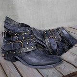 Botines de mujer – Piel desgastada – Tiras con tachuelas – Hebillas – Tacón plano – Estilo rockero