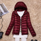 Chaqueta de plumón para mujer – Corte ajustado – Capucha – Acolchado ligero e impermeable