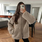 Chaqueta de cuello alto para mujer clásica, cómoda y versátil.