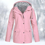Elegante chaqueta impermeable y cortavientos para mujer.