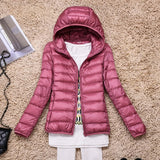 Chaqueta de plumón para mujer – Corte ajustado – Capucha – Acolchado ligero e impermeable