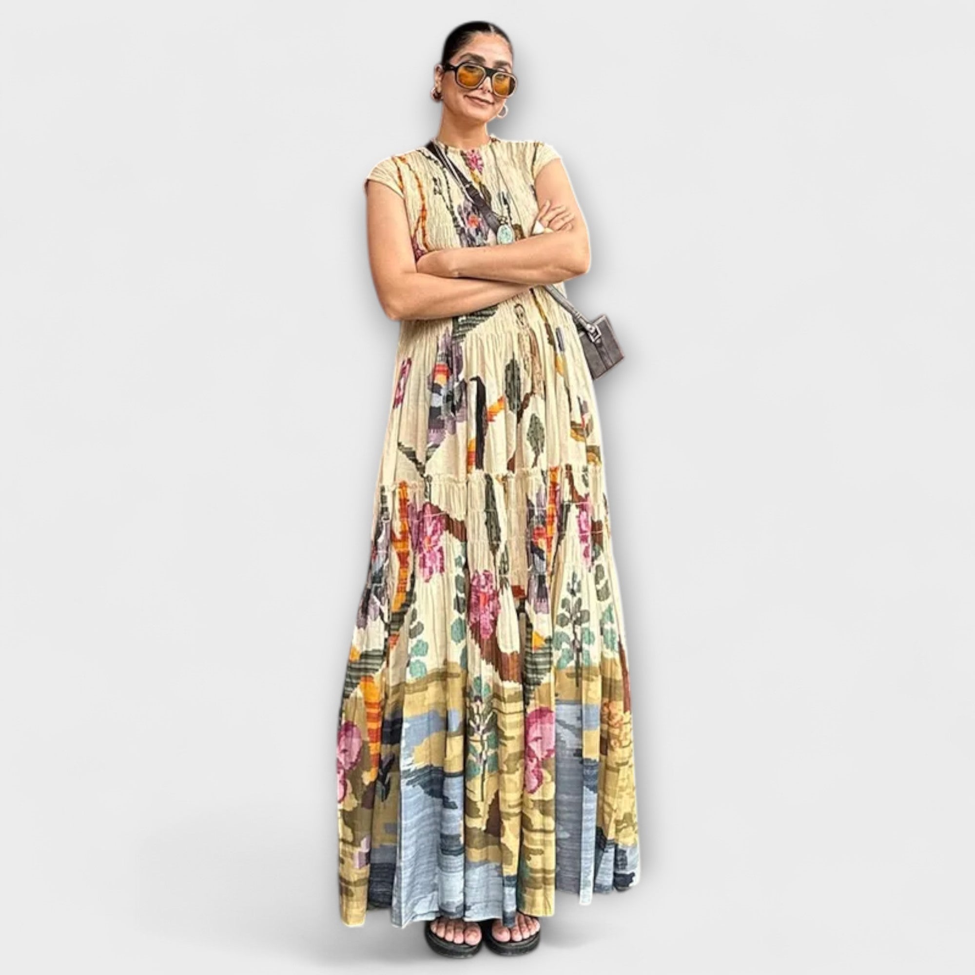 Vestido plisado elegante con mangas largas
