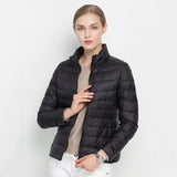 Chaqueta acolchada para mujer – Chaqueta ligera de plumón – Corte entallado – Cuello alto con cremallera