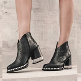 Botines de mujer – Tacón cuadrado moderno – Detalle bordado – Elegante suela con tachuelas