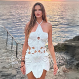 Vestido de mujer - Tejido a crochet - Corte ajustado - Espalda abierta - Recortes elegantes