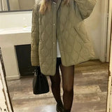 Chaqueta acolchada para mujer elegante, moderna y versátil