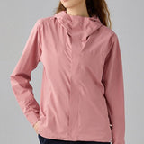Chaqueta cortavientos con capucha y forro polar