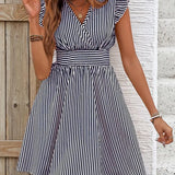 Vestido de mujer - Escote cruzado - Mangas con volantes - Cintura ajustada - Falda acampanada