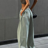 Pantalones cargo holgados con cintura elástica y cordón.