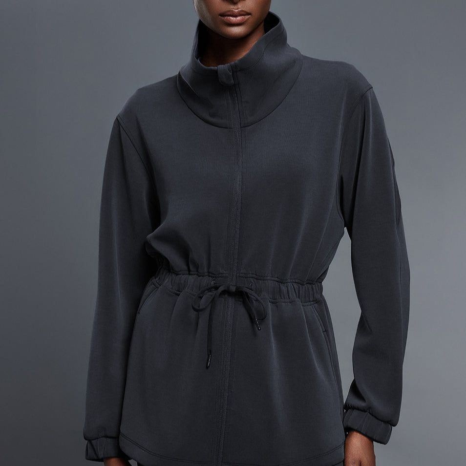 Chaqueta de largo medio con cuello alto y cintura con cordón Air Layer