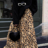 Falda midi acampanada con estampado de leopardo vintage
