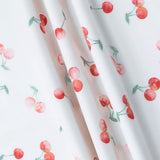 Vestido corto romántico con estampado floral campestre y escote en pico