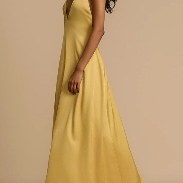 Vestido lencero largo de satén con espalda abierta