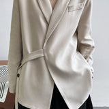 Blazer drapeado de moda con cuello manzana