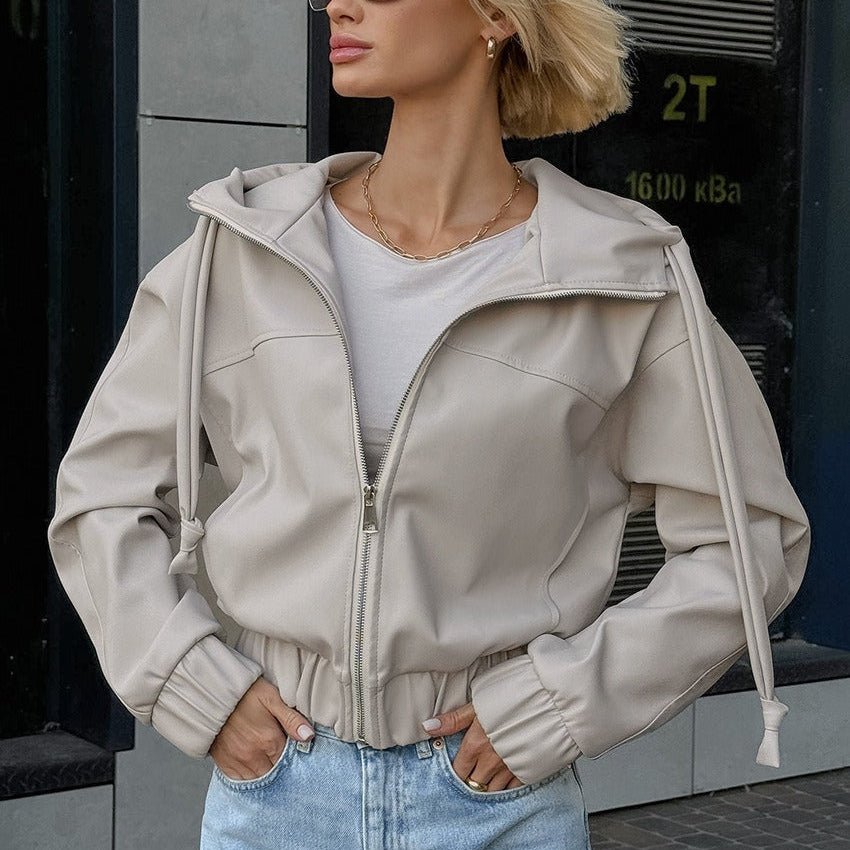 Chaqueta de calle oversize con capucha en piel sintética negra