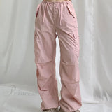 Pantalones cargo de pierna ancha al estilo de los años 2000