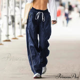Pantalones cargo de pierna ancha al estilo de los años 2000