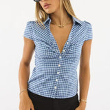 Blusa a cuadros de manga corta y botones