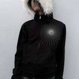 Sudadera con capucha y cremallera con estampado de piel.