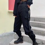 Pantalones cargo con bolsillos grandes