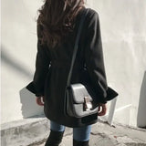 Blazer negro de mezcla de lana con cordones