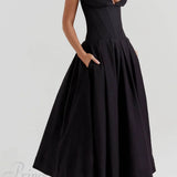 Elegante vestido midi negro sin tirantes